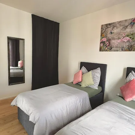 Luxurioeses 85m2 Mit Infrarotkabine Und Parkplatz * Villach