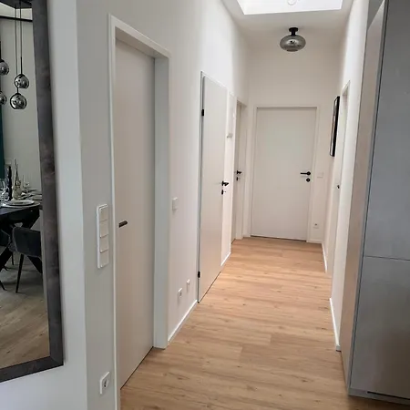 Apartament Luxurioeses 85m2 Mit Infrarotkabine Und Parkplatz Villach
