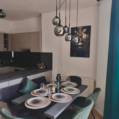 Luxurioeses 85m2 Mit Infrarotkabine Und Parkplatz * Villach